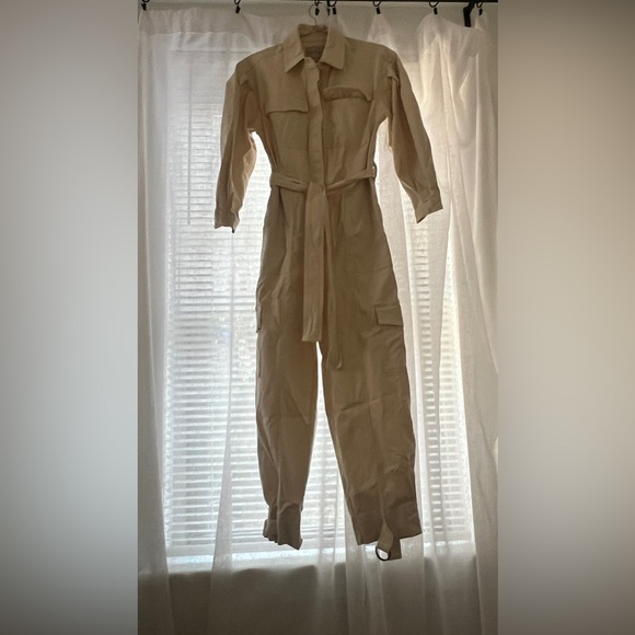 NEW Banana Republic Transition Cream Andi Moleskin
Long Sleeve Flight Suit. - Picture 5 of 6